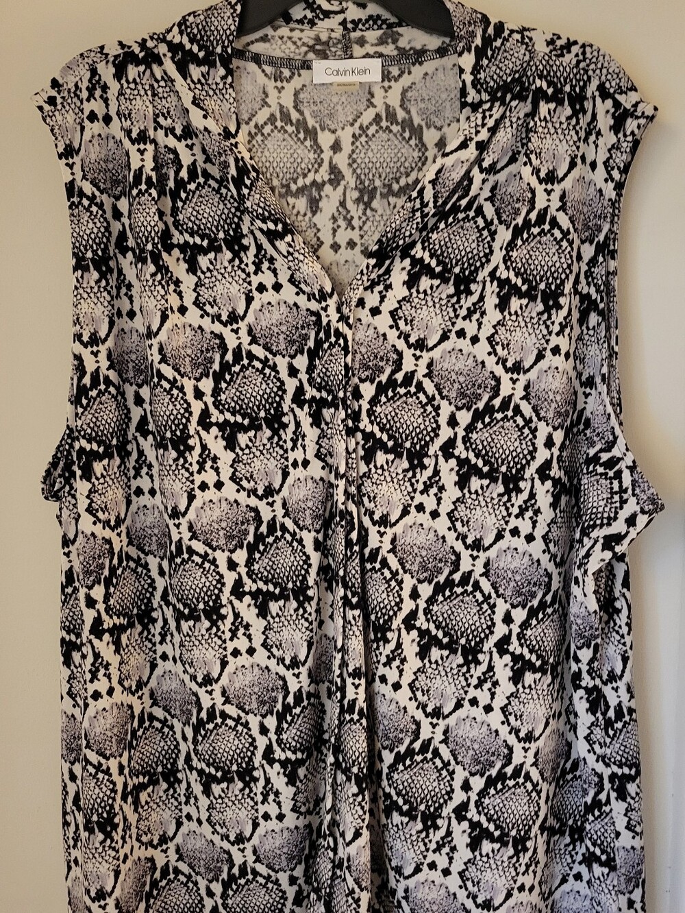 Calvin Klein Black & White Snake-Print Sleeveless Blouse